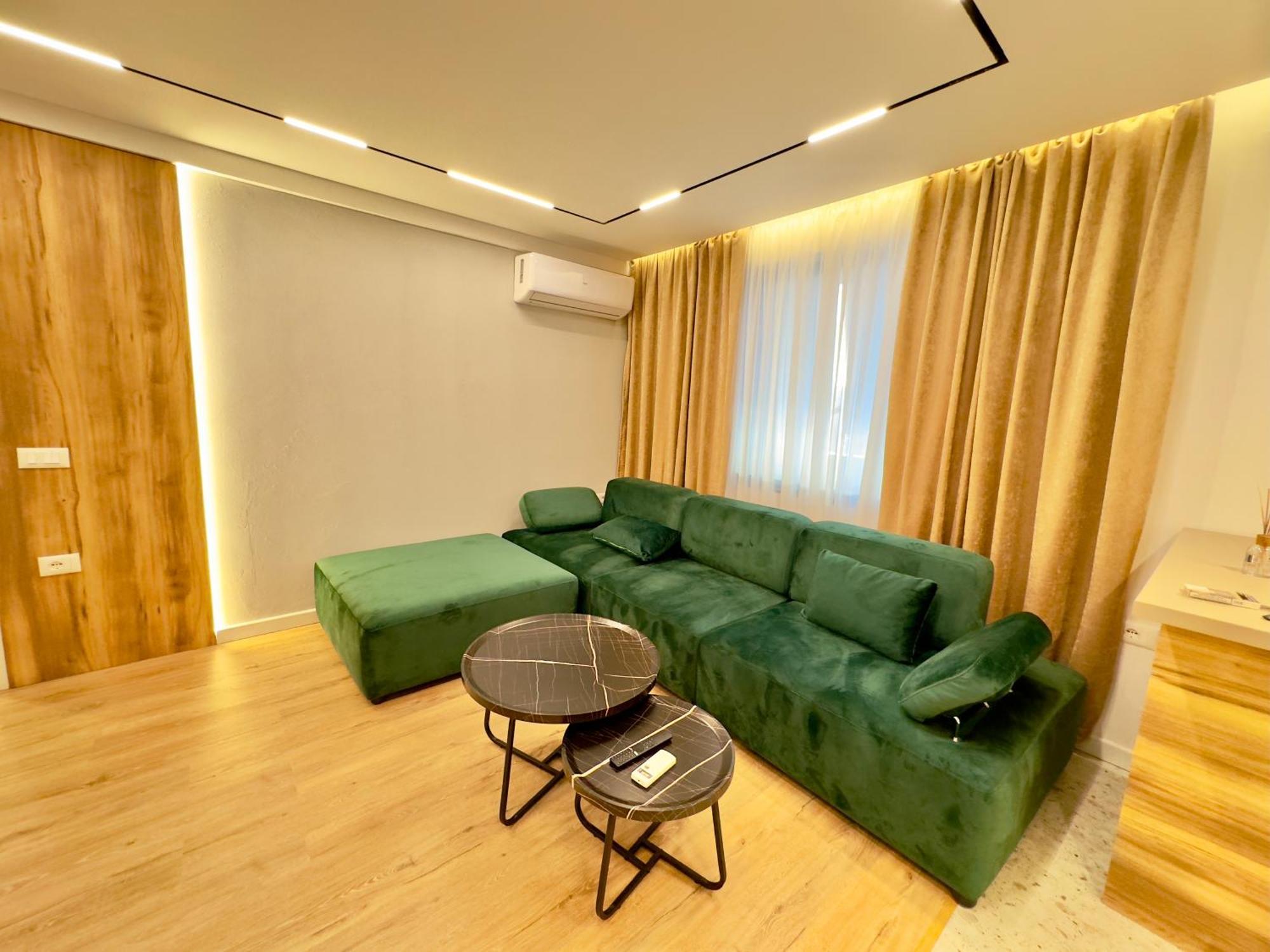 Soinn'S Apartament Tiranë Eksteriør bilde