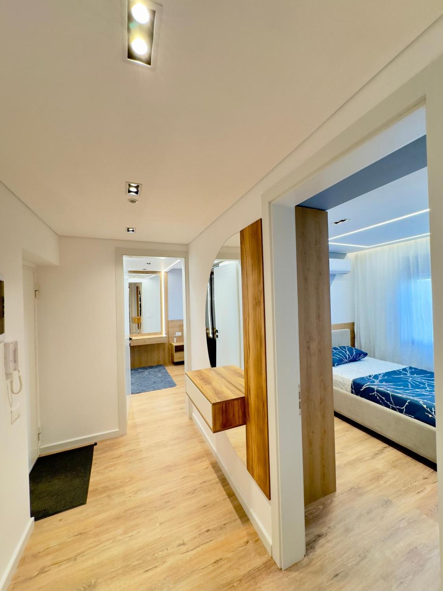 Soinn'S Apartament Tiranë Eksteriør bilde